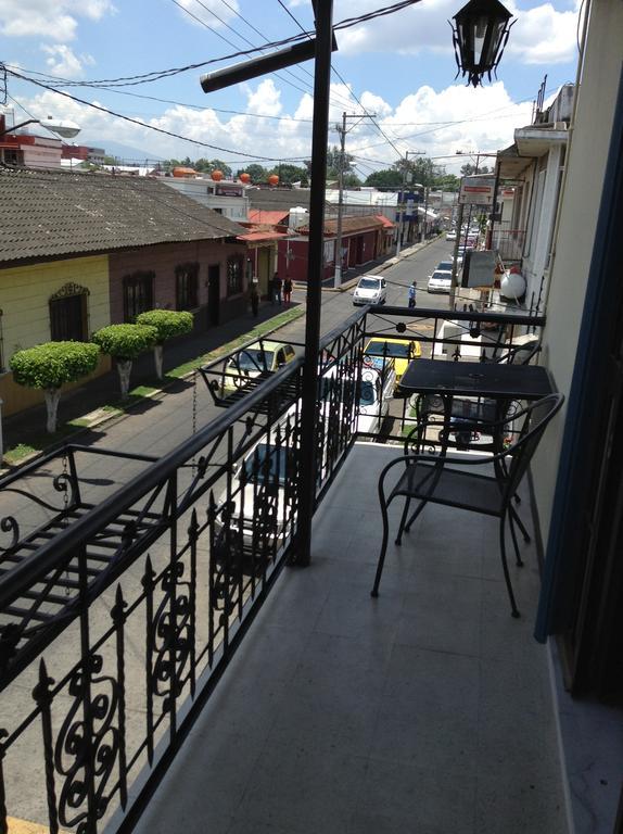 Los Faroles Hotel Uruapan (Michoacan) Chambre photo
