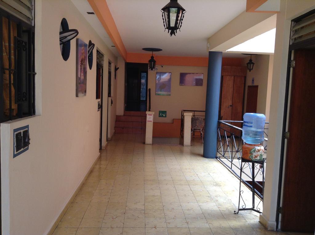 Los Faroles Hotel Uruapan (Michoacan) Extérieur photo