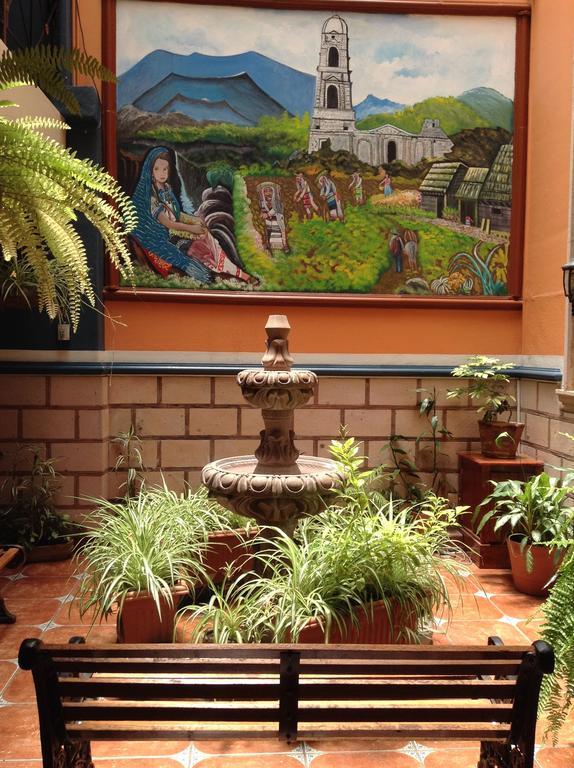 Los Faroles Hotel Uruapan (Michoacan) Extérieur photo