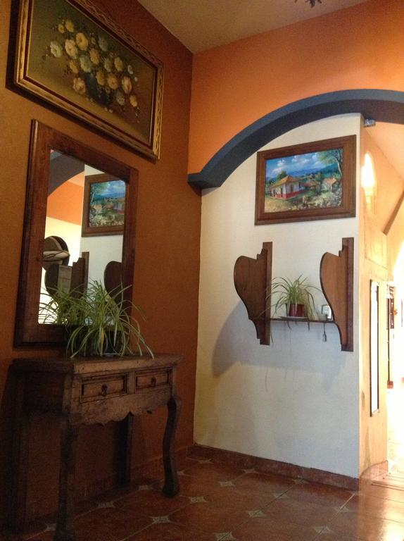 Los Faroles Hotel Uruapan (Michoacan) Extérieur photo