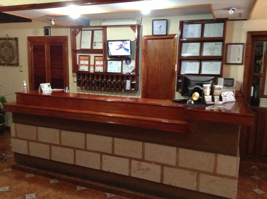 Los Faroles Hotel Uruapan (Michoacan) Extérieur photo