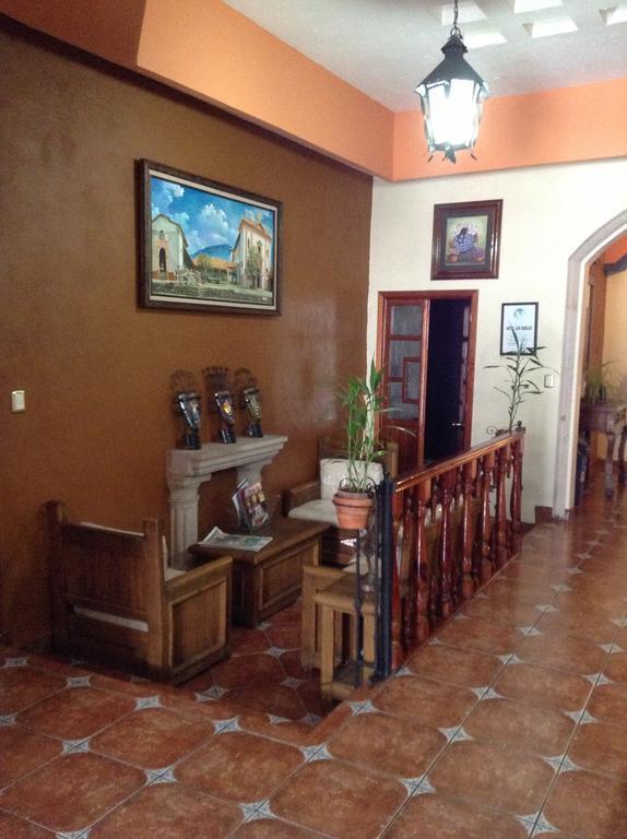 Los Faroles Hotel Uruapan (Michoacan) Extérieur photo