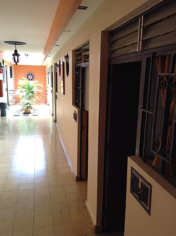 Los Faroles Hotel Uruapan (Michoacan) Extérieur photo